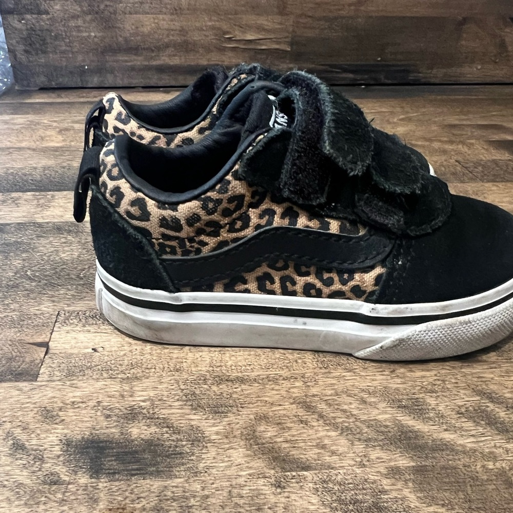 Toddler leopard Vans